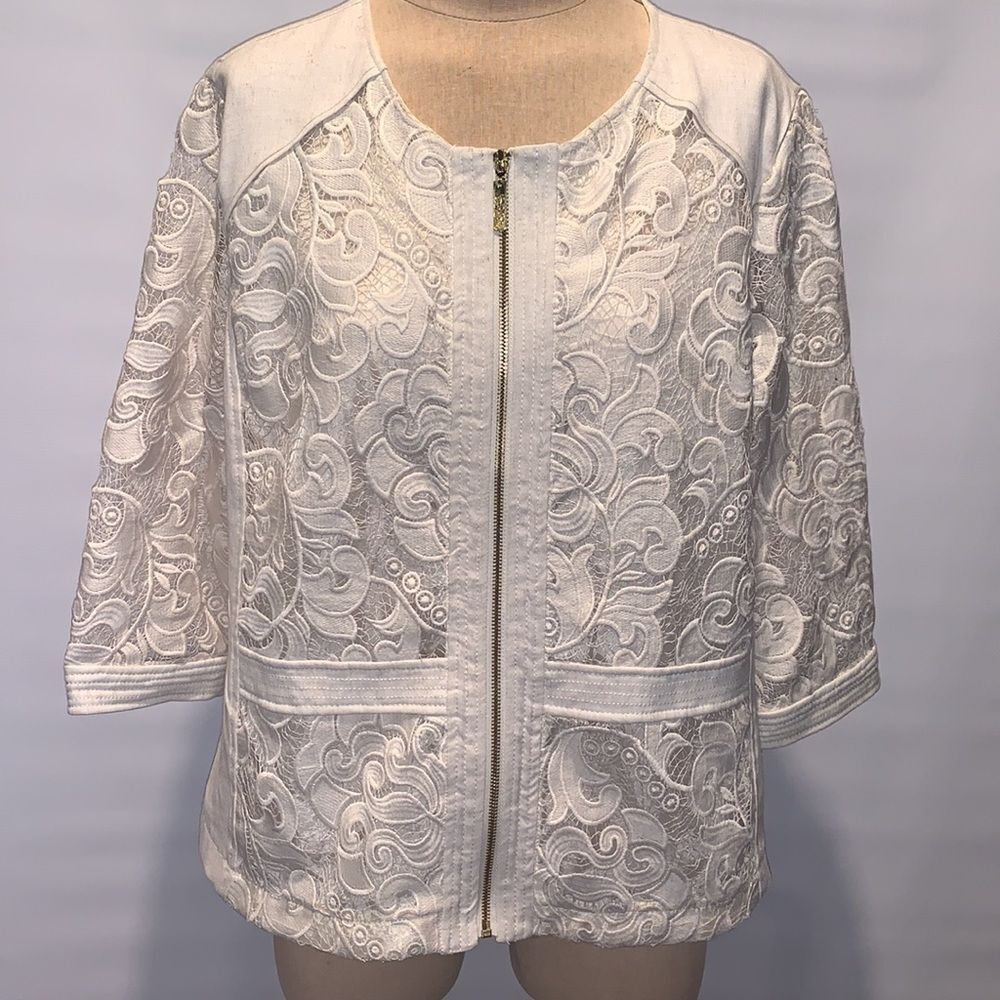 Draper’s and Damon’s cream colored lace blazer, Petite XL